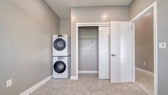 Foto del edificio - 2267 Springfield Dr