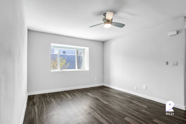 Building Photo - 1800 Patton Ln