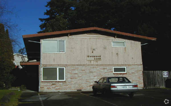 Foto del edificio - 1108 Bellevue Way SE