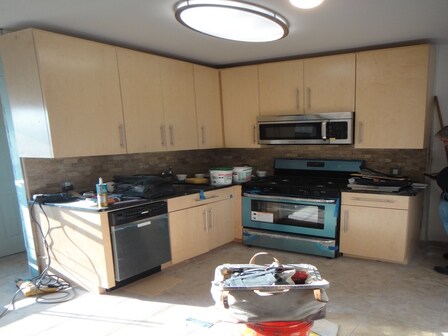 Building Photo - 124 29th St