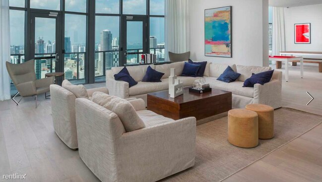 Foto del edificio - 1 br, 1 bath Apartment - 90 SW 8th St