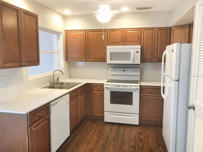 Foto del edificio - 8153 Boca Grande Ave