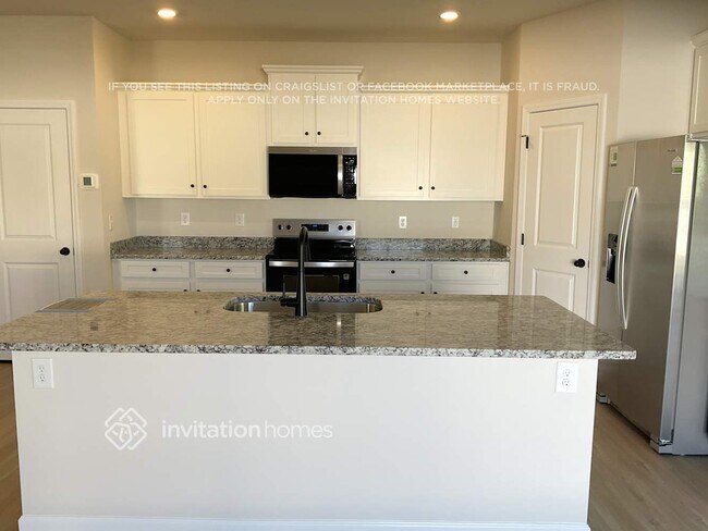 Building Photo - 3326 Strong Box Lane