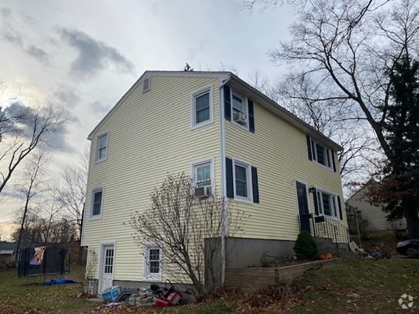 Building Photo - 1 A Mayfair Dr