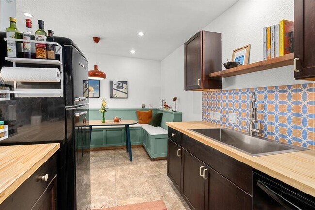 Foto del edificio - 2600 Penny Ln