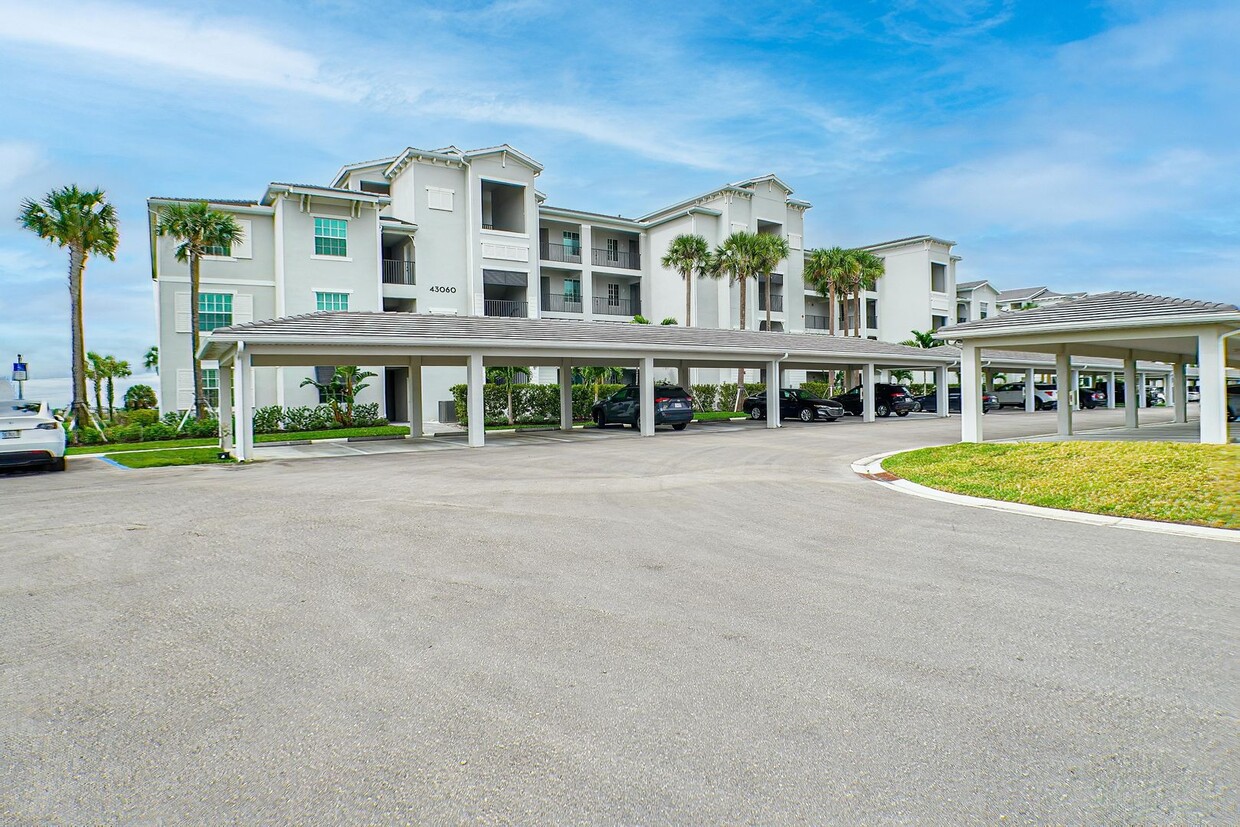 Foto principal - Newly constructed 2/2 condo in Punta gorda...