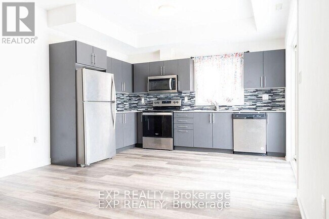Building Photo - 205-205 W Oak Trl