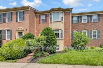 Building Photo - 6861 Williamsburg Pond Ct