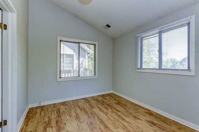 Foto del edificio - 840 North St