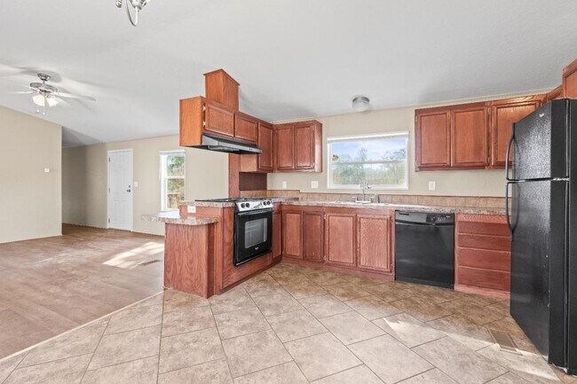 Building Photo - 15705 Country Way