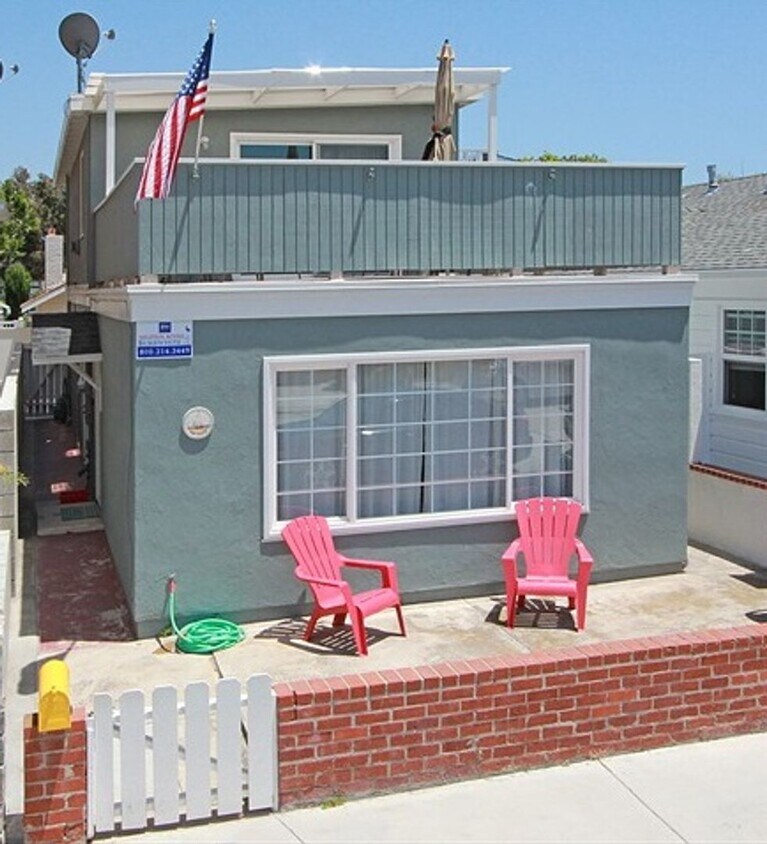 Primary Photo - Single Family Home located on Balboa Penin...