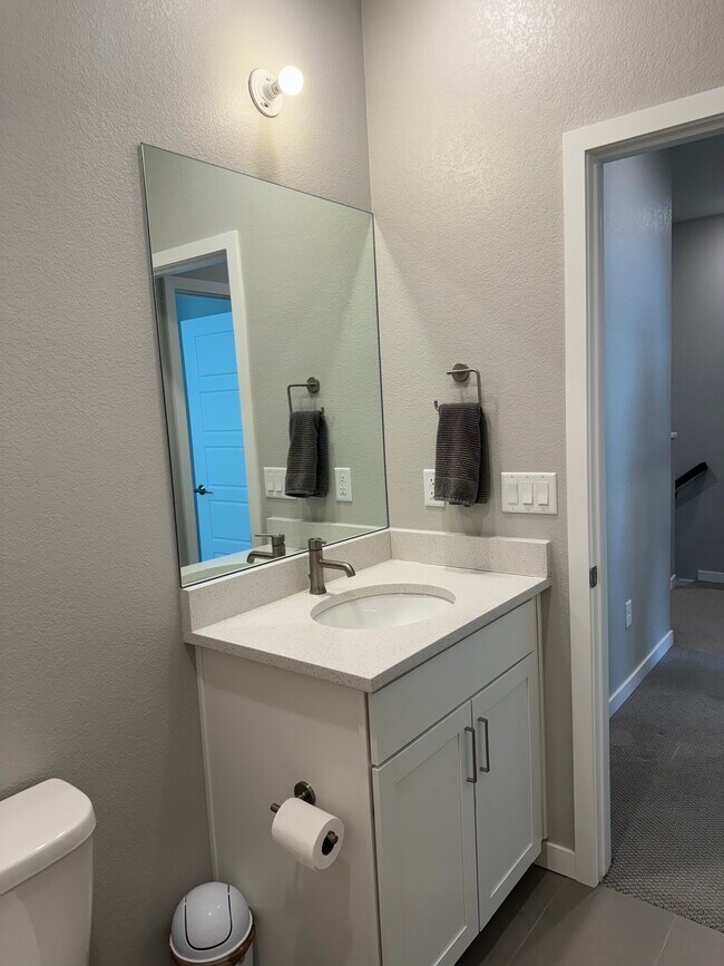 Foto del edificio - 6764 Raritan Dr
