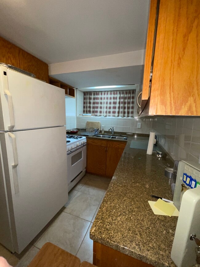 Building Photo - 26 Crotty Ave