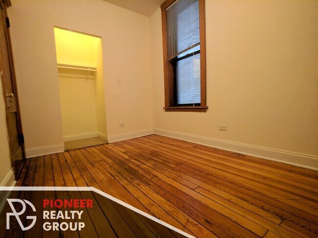 Foto del edificio - 2120 N Whipple St