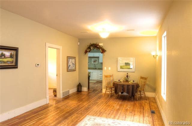 Building Photo - 426 E Bijou St