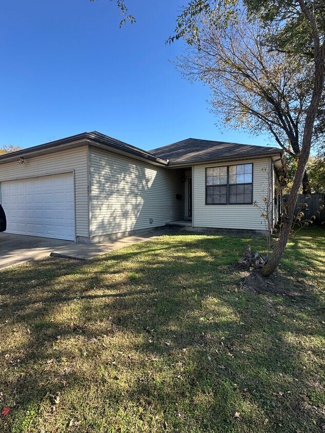 Foto principal - 821 Prospect St