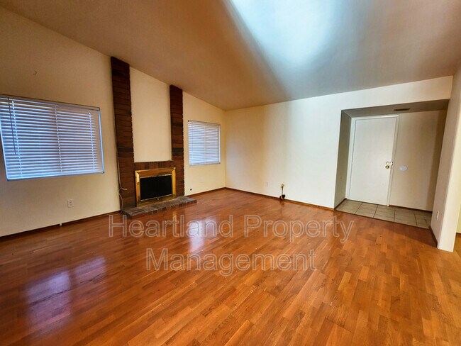 Foto del edificio - 11323 Tribuna Ave