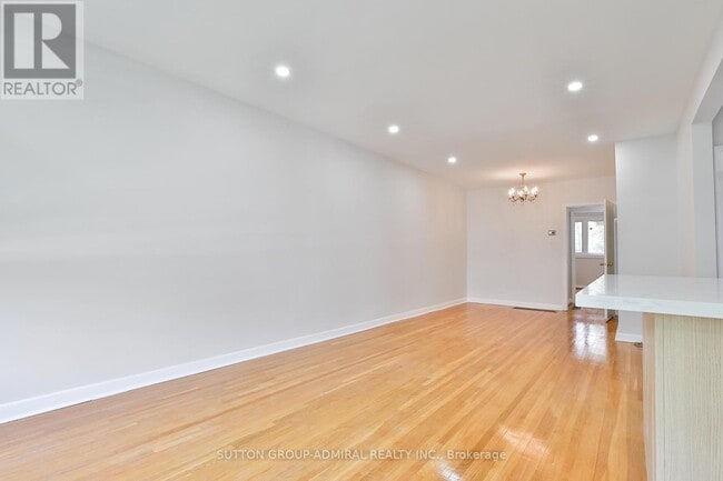 Building Photo - 264 Mcconvey Dr