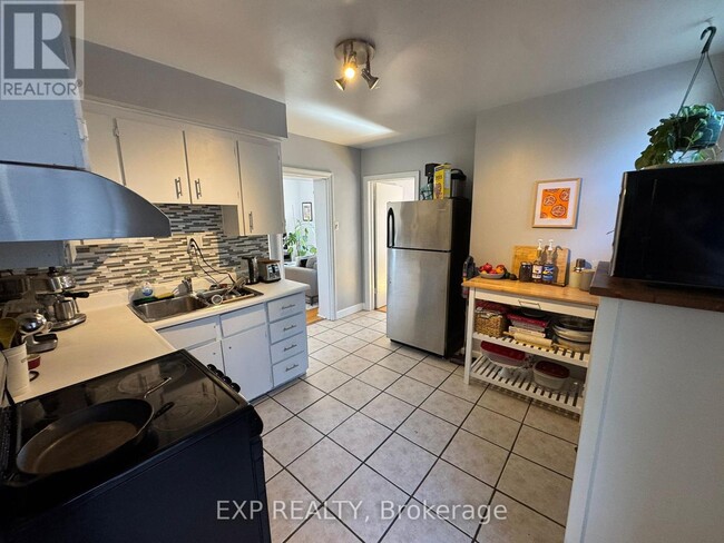 Photo du bâtiment - 354 Annette St