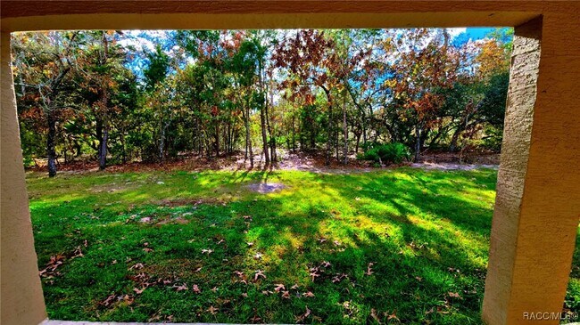 Foto del edificio - 23 Lone Pine St