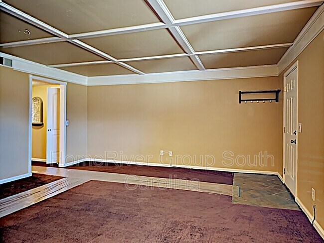 Foto del edificio - 801 Eastmont Dr