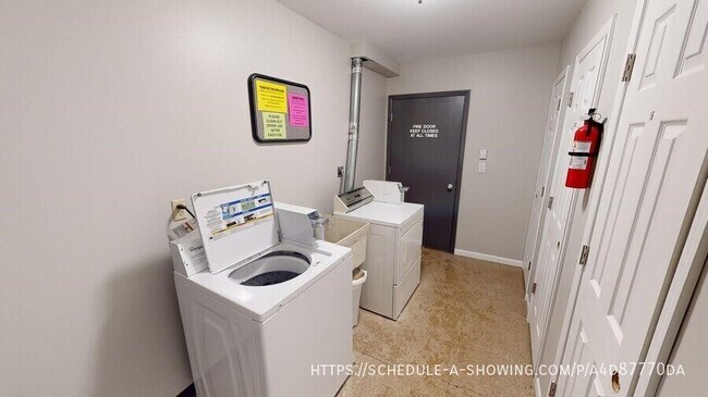 Foto del edificio - 406 E Park St