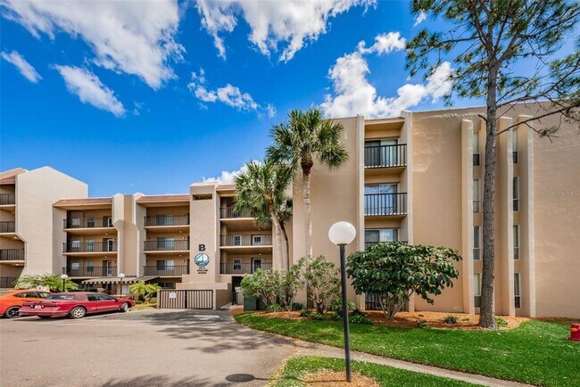 Foto del edificio - 90 S Highland Ave