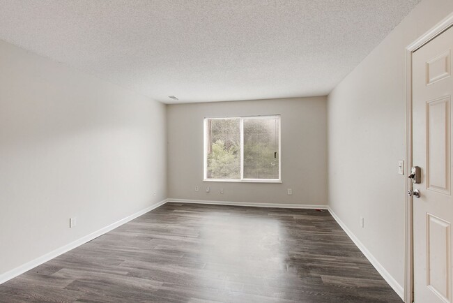 Interior Photo - Blue Ridge Manor