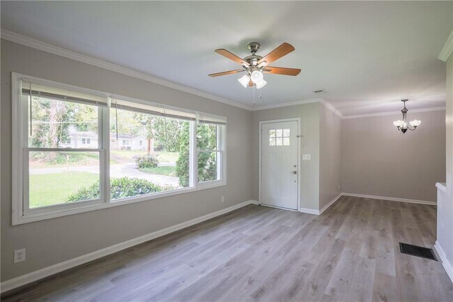 Foto del edificio - 2945 Belvedere Ln