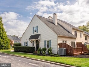Building Photo - 906 Pritchet Ct