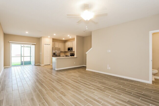 Foto del edificio - 209 Sweet Lemon Ln