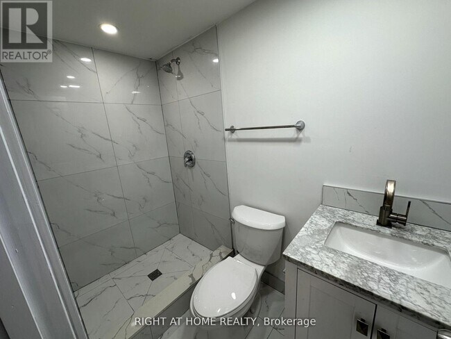 Building Photo - 4497 Solina Rd