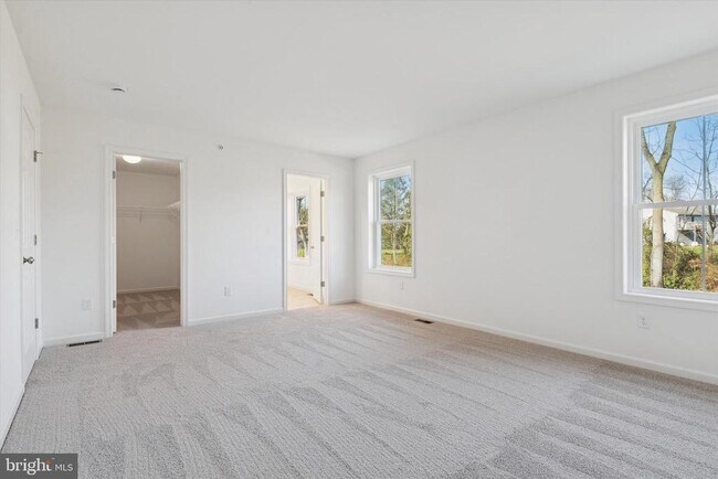 Foto del edificio - 148 SILVERSMITH Rd