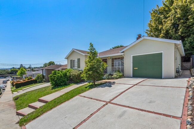 Foto del edificio - 135 Anza Way