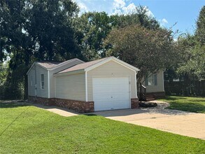 Building Photo - 16506 Leafy Meadow Dr