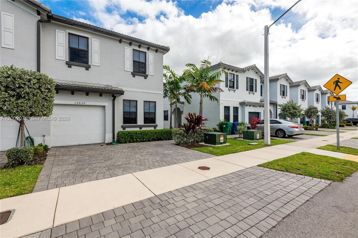 Photo - 13037 Southwest 286th Way, Homestead, FL 33033 - 4 BR 3 BA townhouse