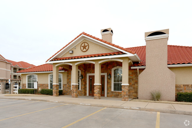 Leasing Office (Ranch House) - Stone Creek Ranch