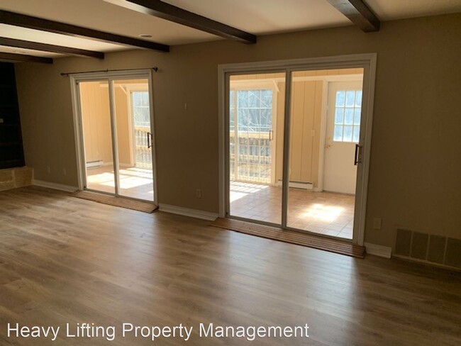 Foto del edificio - 2 br, 1.5 bath House - 940 A Innsbruck Drive