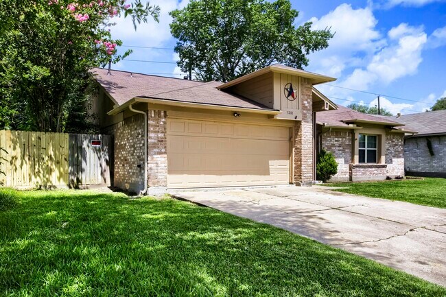Building Photo - 7218 Camino Verde Dr