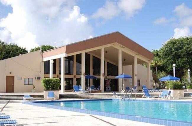 Foto del edificio - 14211 SW 88th St