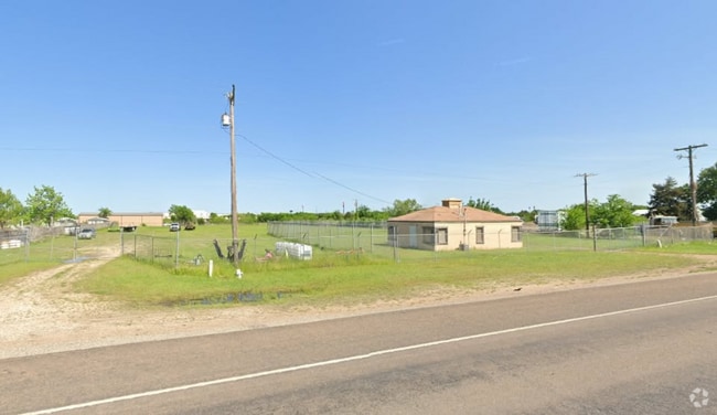 Building Photo - 1901 S Business 45