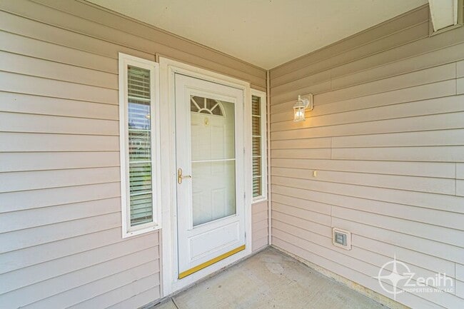 Building Photo - 8304 NE 158th Ave