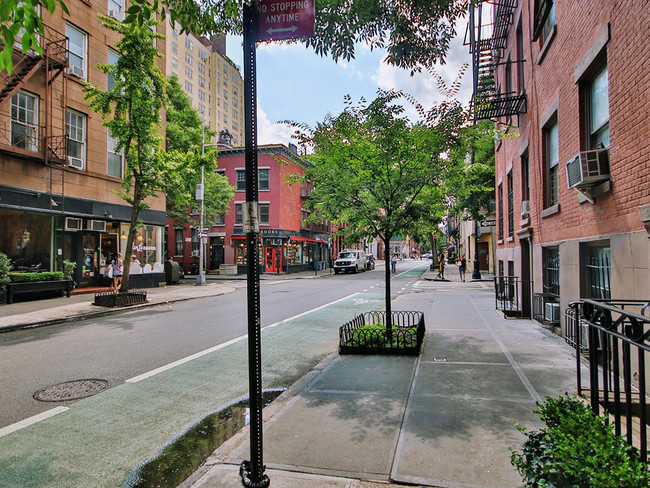 Foto del edificio - 153 West 10th Street