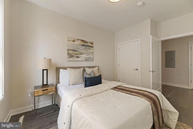 Foto del edificio - 1350 Maryland Ave NE