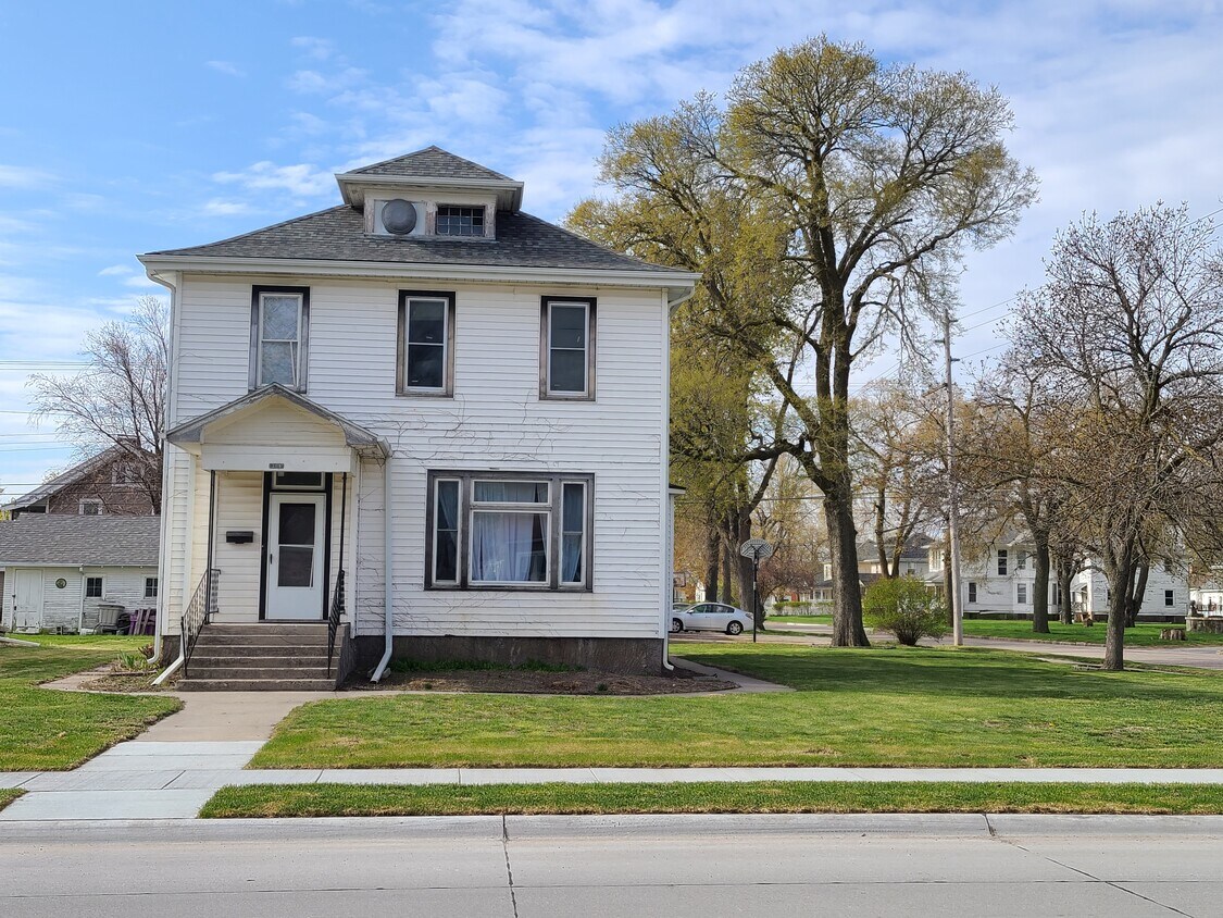Primary Photo - 2919 15th St