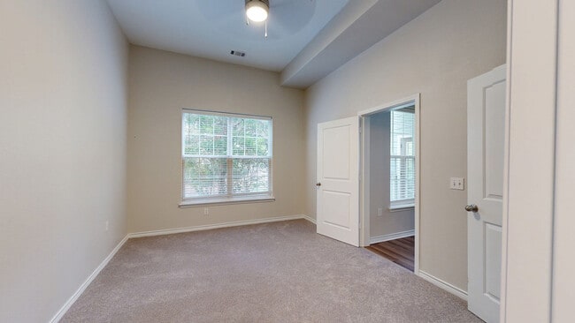 Interior Photo - Ridge at Blue Hills