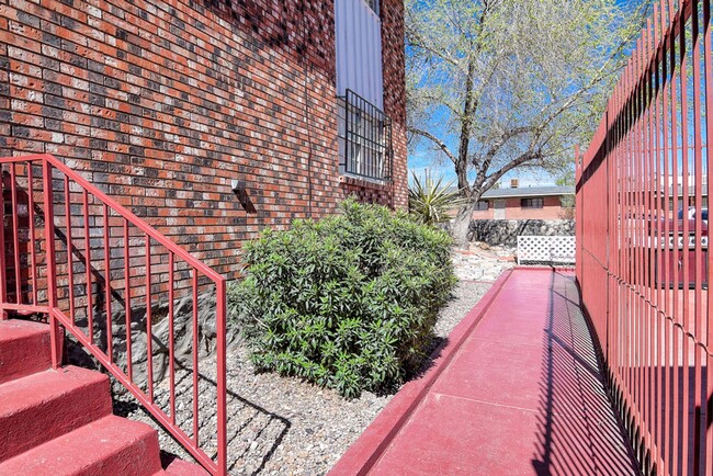 Interior Photo - The Arches Apartments