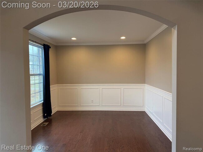 Foto del edificio - 58206 Sunflower Cir N