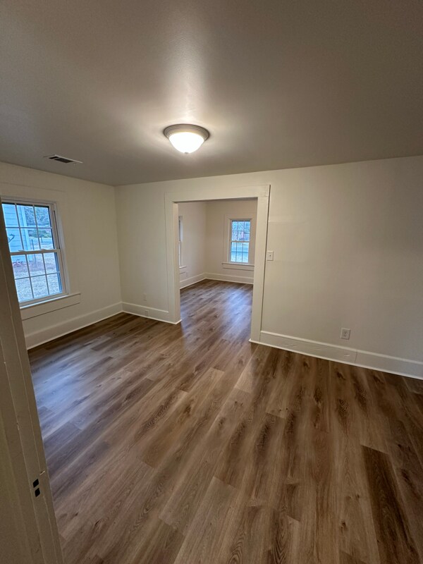 Foto del edificio - 614 S Tillman St