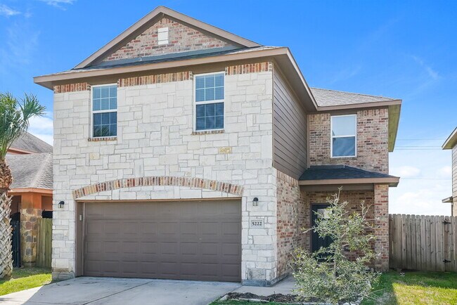 Building Photo - 5222 Lagoon Ct